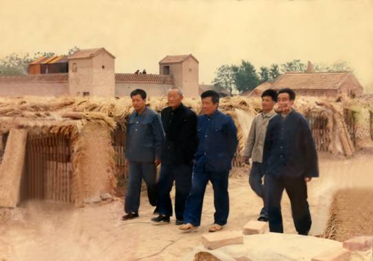 讲家风活动
